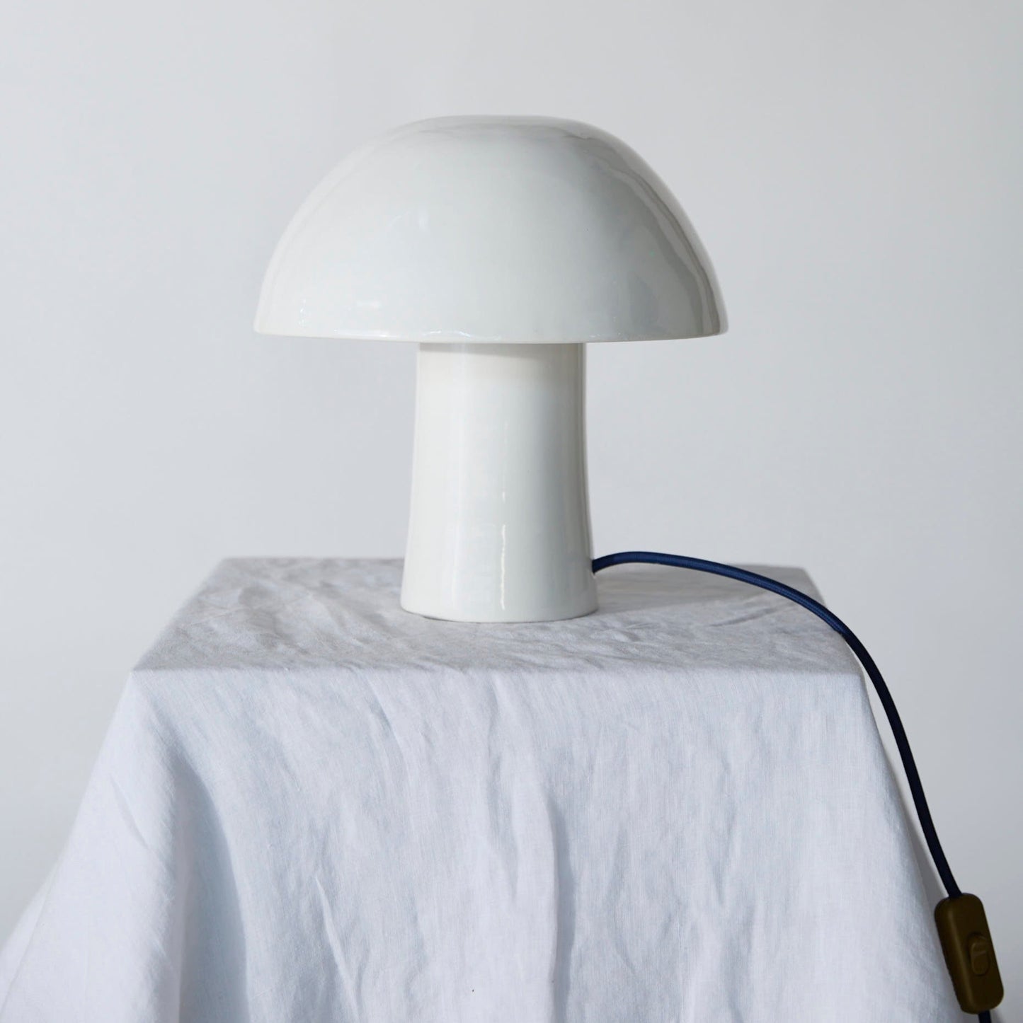 Spora Serie Blanca cable azul